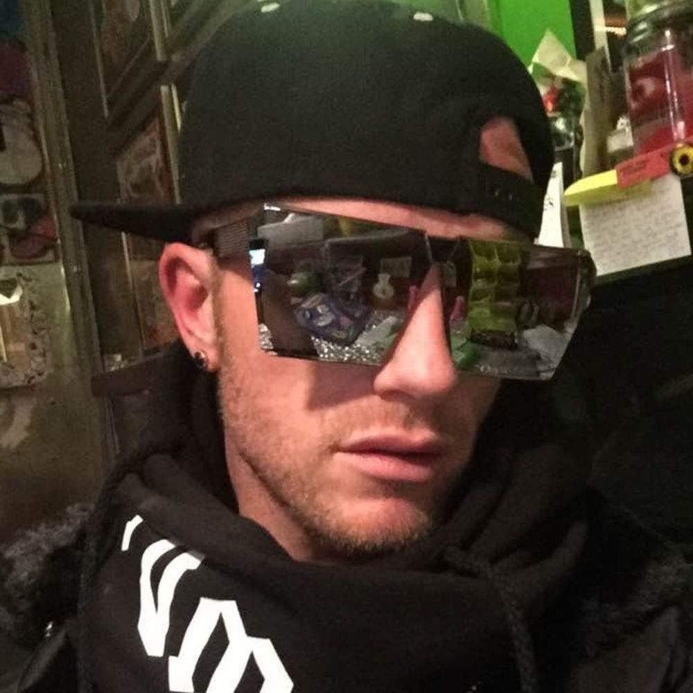 Meet your Posher, Michael